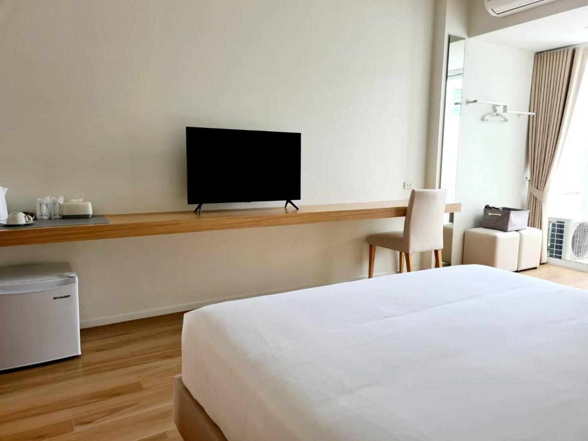 Wiin Phetchaburi วิน เพชรบุรี Hotel Exterior photo